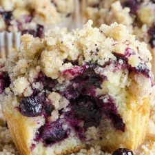 Blueberry Muffins With Streusel Crumb Topping-image