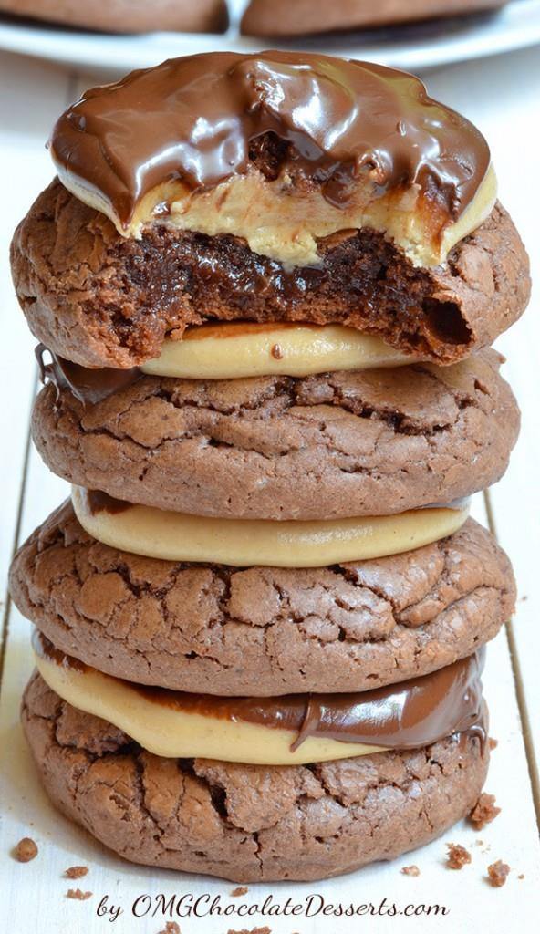 Real jewel in the world of cookies - Buckeye Brownie Cookies (brownie base, peanut butter and chocolate ganache) #cookies #chocolate