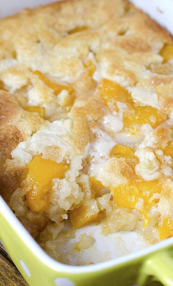 Pioneer Woman Peach Cobbler With Canned Peaches And Cake Mix Food and