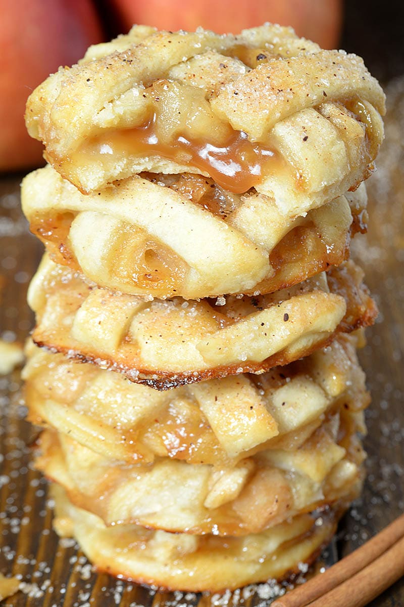 Apple pie just got even better with this awesome recipe for apple pie cookies made with brown sugar and nutmeg with homemade cinnamon glaze.There's only thing more American than apple pie: apple pie cookies!