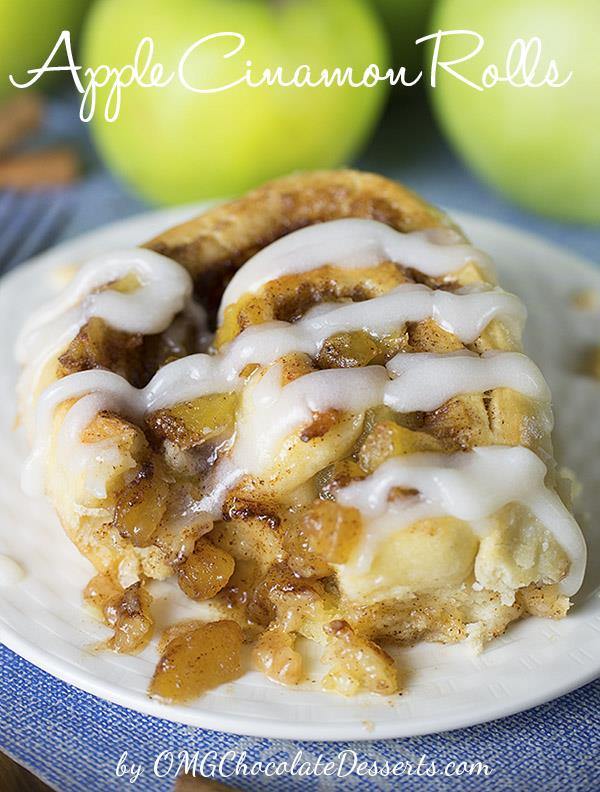 Apple Pie Cinnamon Rolls-soft and moist cinnamon rolls filled with apple pie filling will be a perfect breakfast in the fall or…any time of year. 