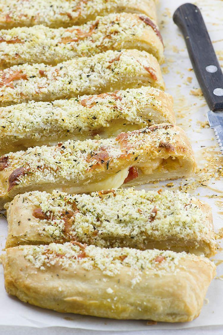 Easy Cheesy Pizza Breadsticks Easy Appetizer Recipe