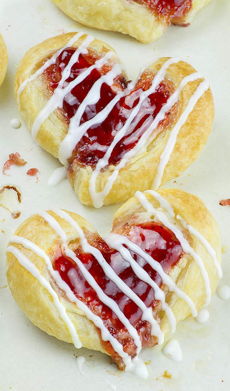 Valentine's Day Heart Danish Recipe - The Soccer Mom Blog