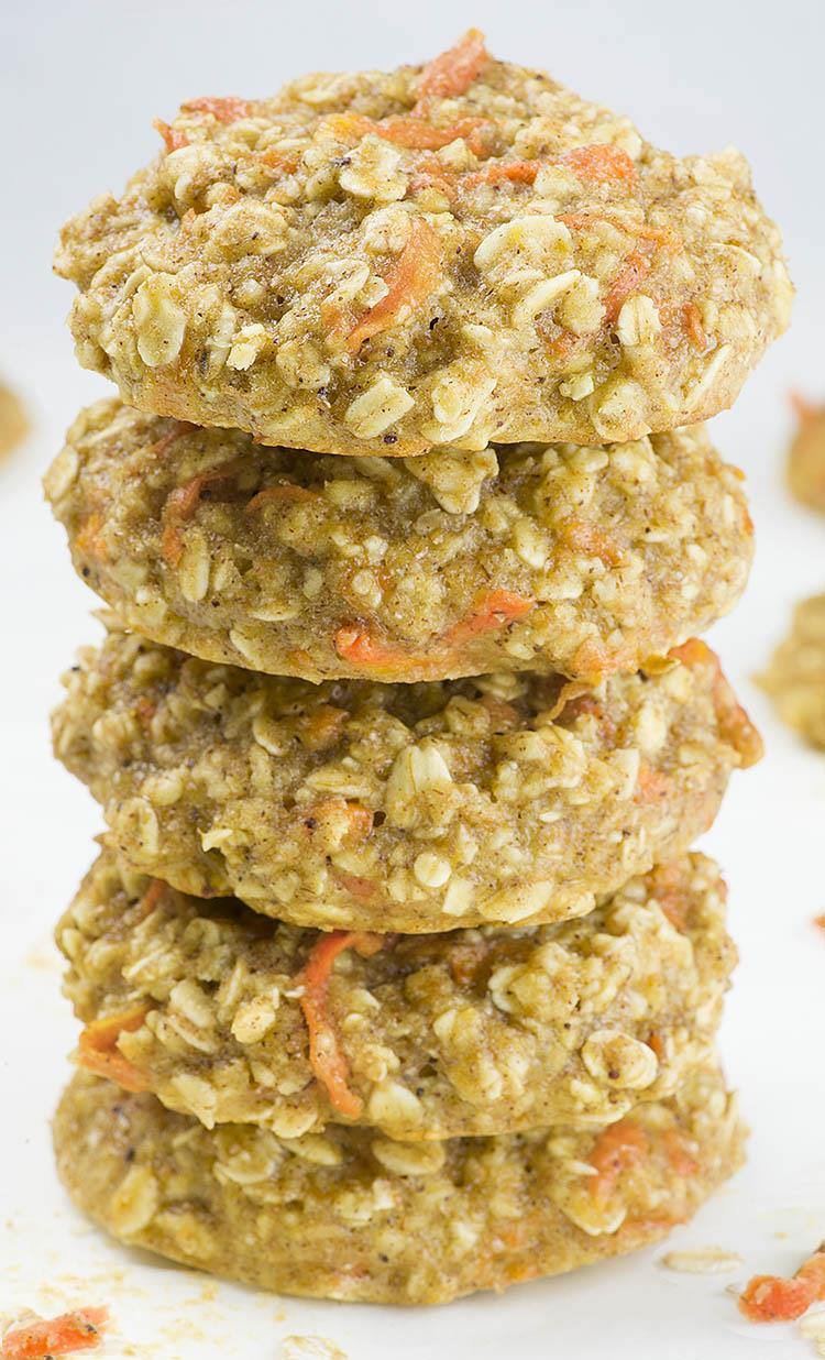 Need clean eating breakfast idea? These skinny Carrot Cake Oatmeal Cookies are easy, yummy and healthy recipe, you must try it.