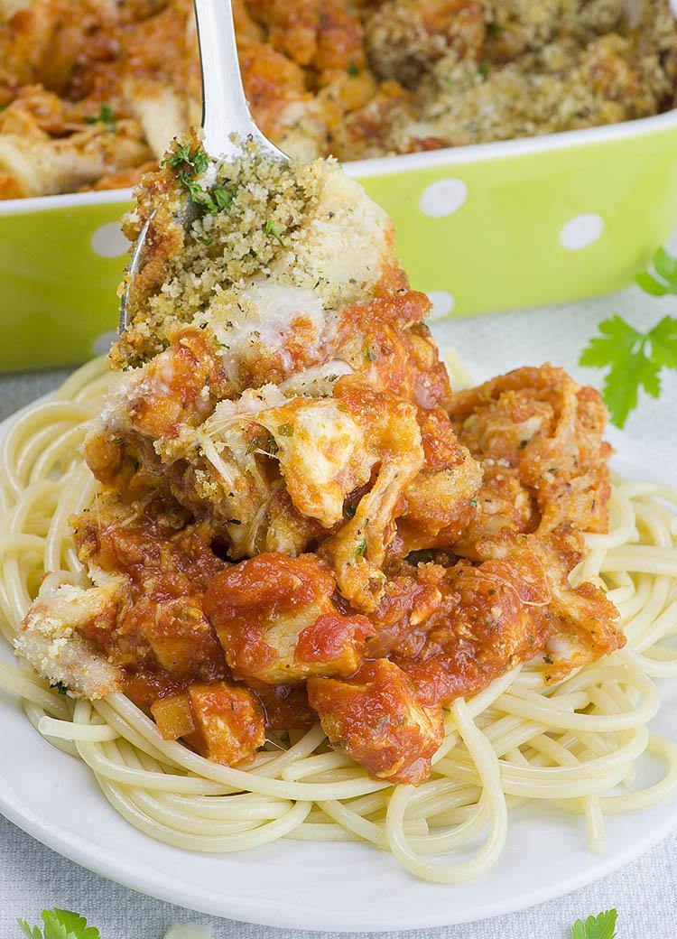 https://omgchocolatedesserts.com/wp-content/uploads/2017/05/Chicken-Parmesan-Casserole-3.jpg