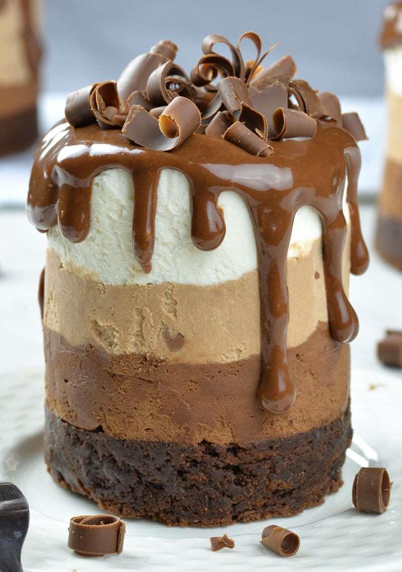 triple chocolate mousse cake minis