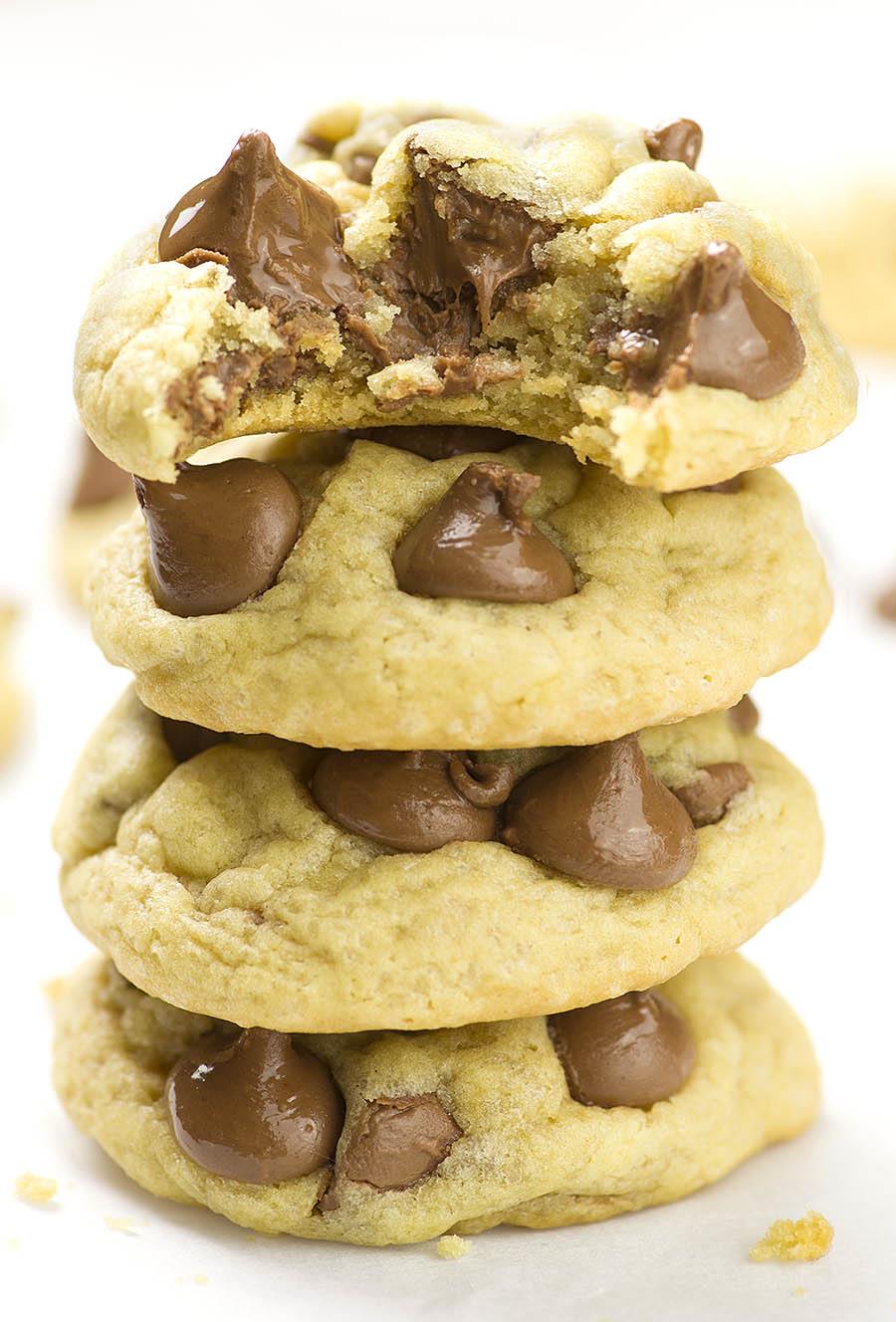 Soft Chocolate Chip Cookies | The Best Chewy Chocolate Chip Cookies