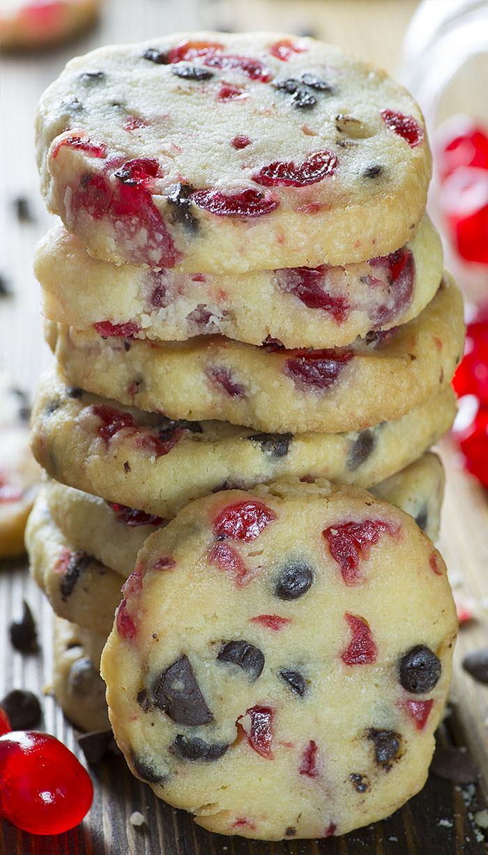 Make the classic shortbread cookies red with bits of Maraschino Cherry and you will get beautiful Christmas Cookies – Maraschino Cherry Shortbread Cookies.