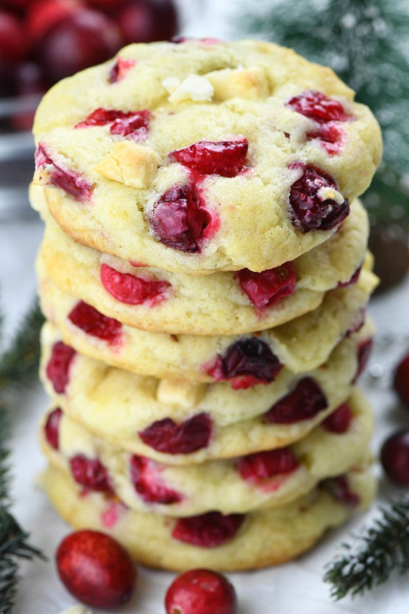 Fresh Cranberry White Chocolate Cookies are delicious, soft cream cheese cookies with fresh cranberries and white chocolate chunks. #christmascookies #cookierecipes