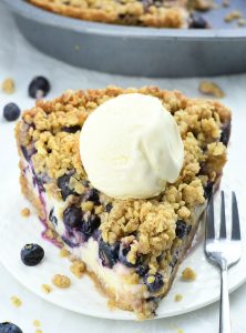 Blueberry Crumble Cheesecake PieBlueberry Crumble Cheesecake Pie - OMG ...