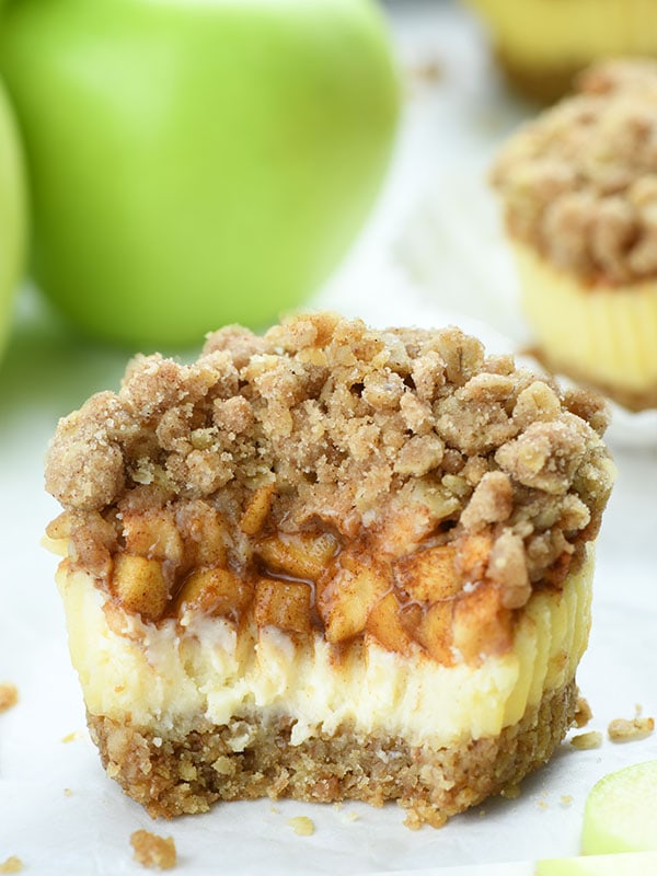 https://omgchocolatedesserts.com/wp-content/uploads/2021/10/Apple-Crisp-Mini-Cheesecakes-featured.jpg