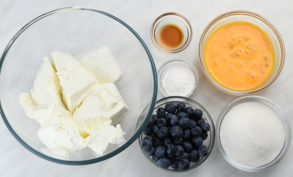 Blueberry cheesecake layer preparation 1