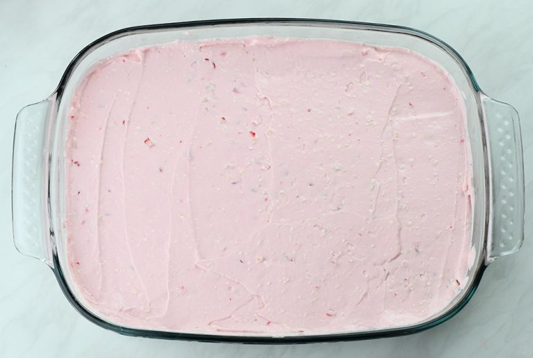 Chocolate Peppermint Lasagna Easy No Bake Christmas Dessert OMG